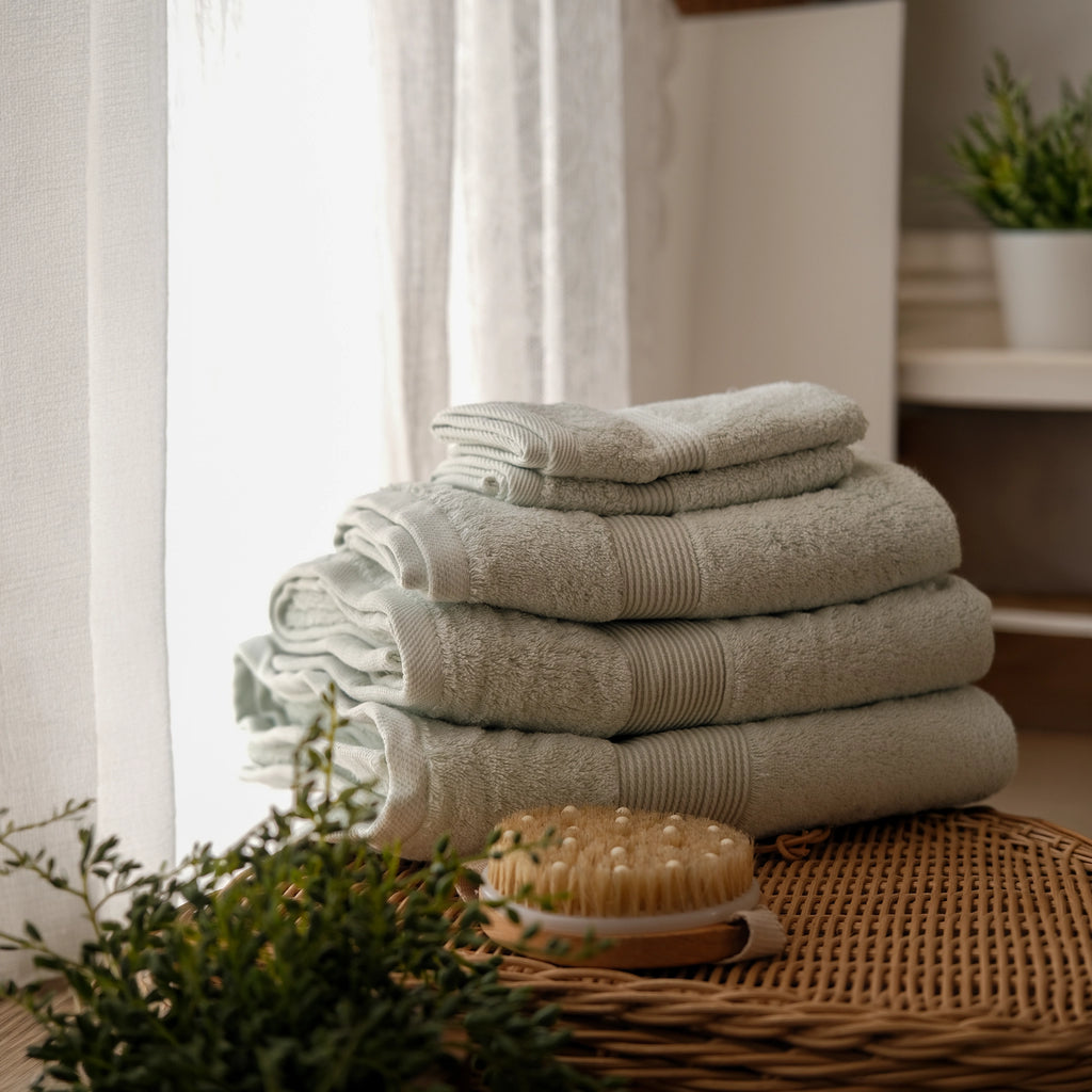 Cloudia Towels